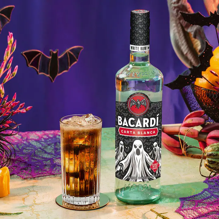 FY27_Bacardi_Halloween_CartaBlanca_LTO_Cocktail_BacardiCoke_1L_1080x1080px.jpg